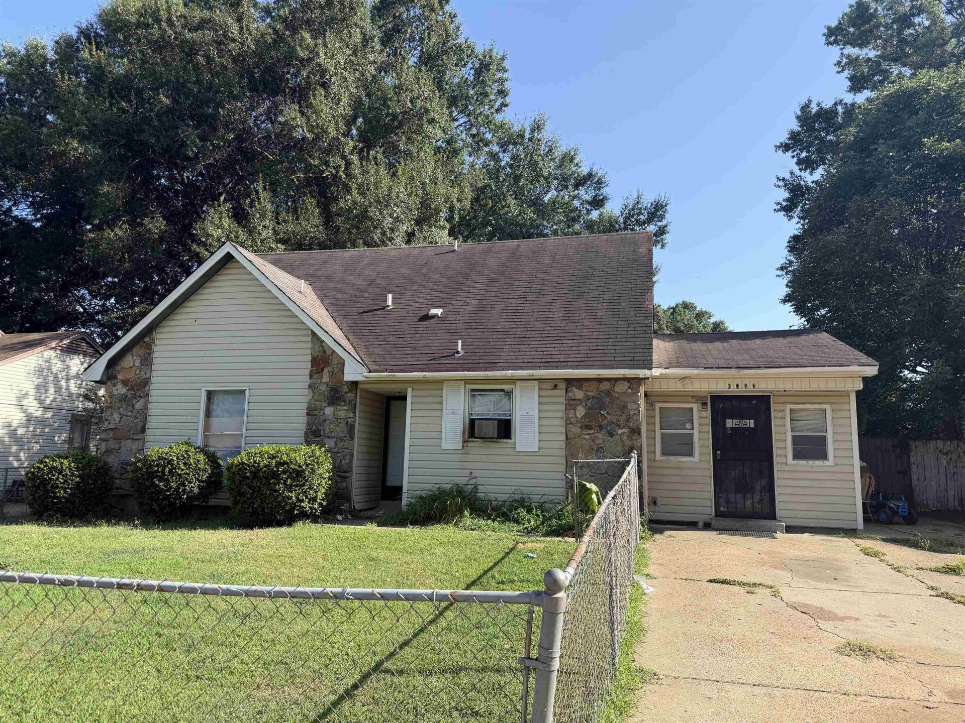 6353 BROCKMAN DR