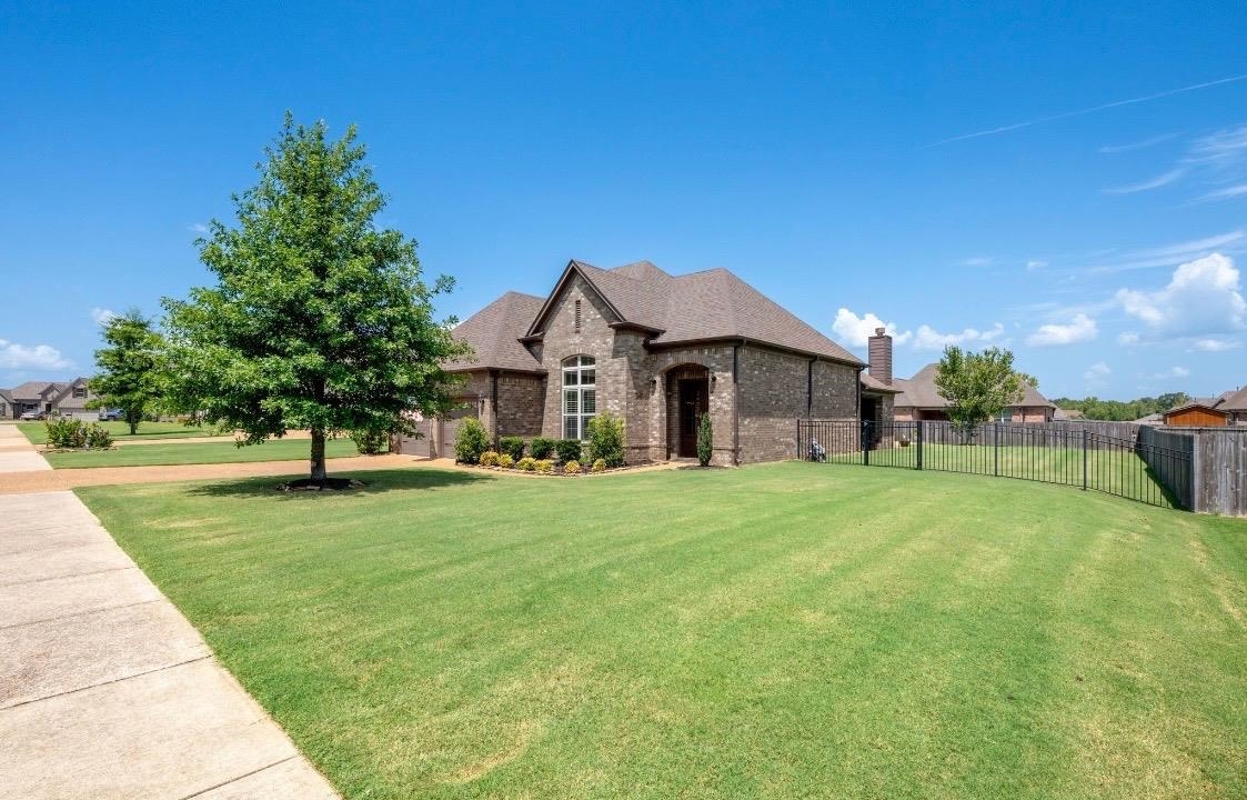 20 MISTY WOOD CV