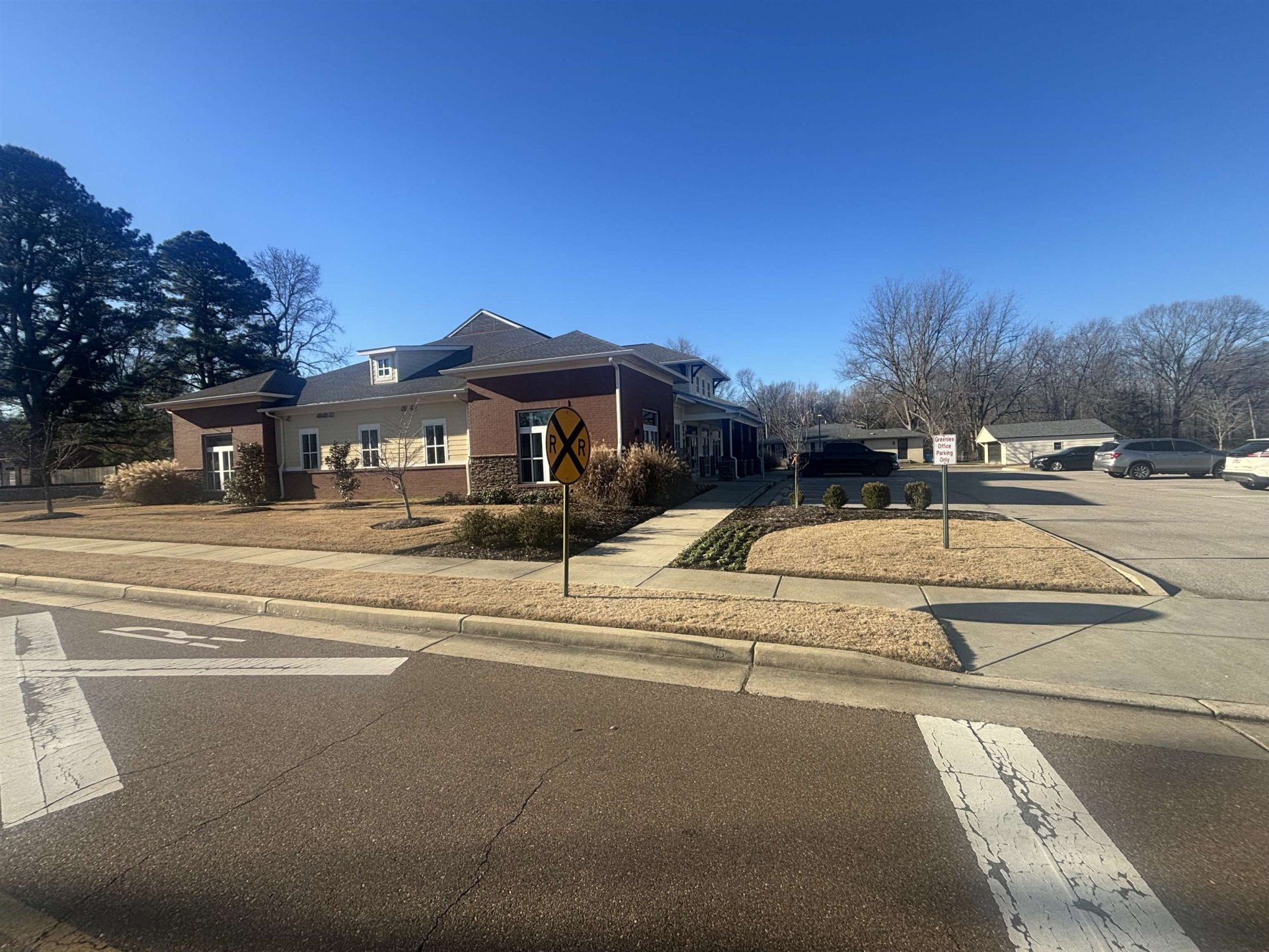 6225 GREENLEE RD