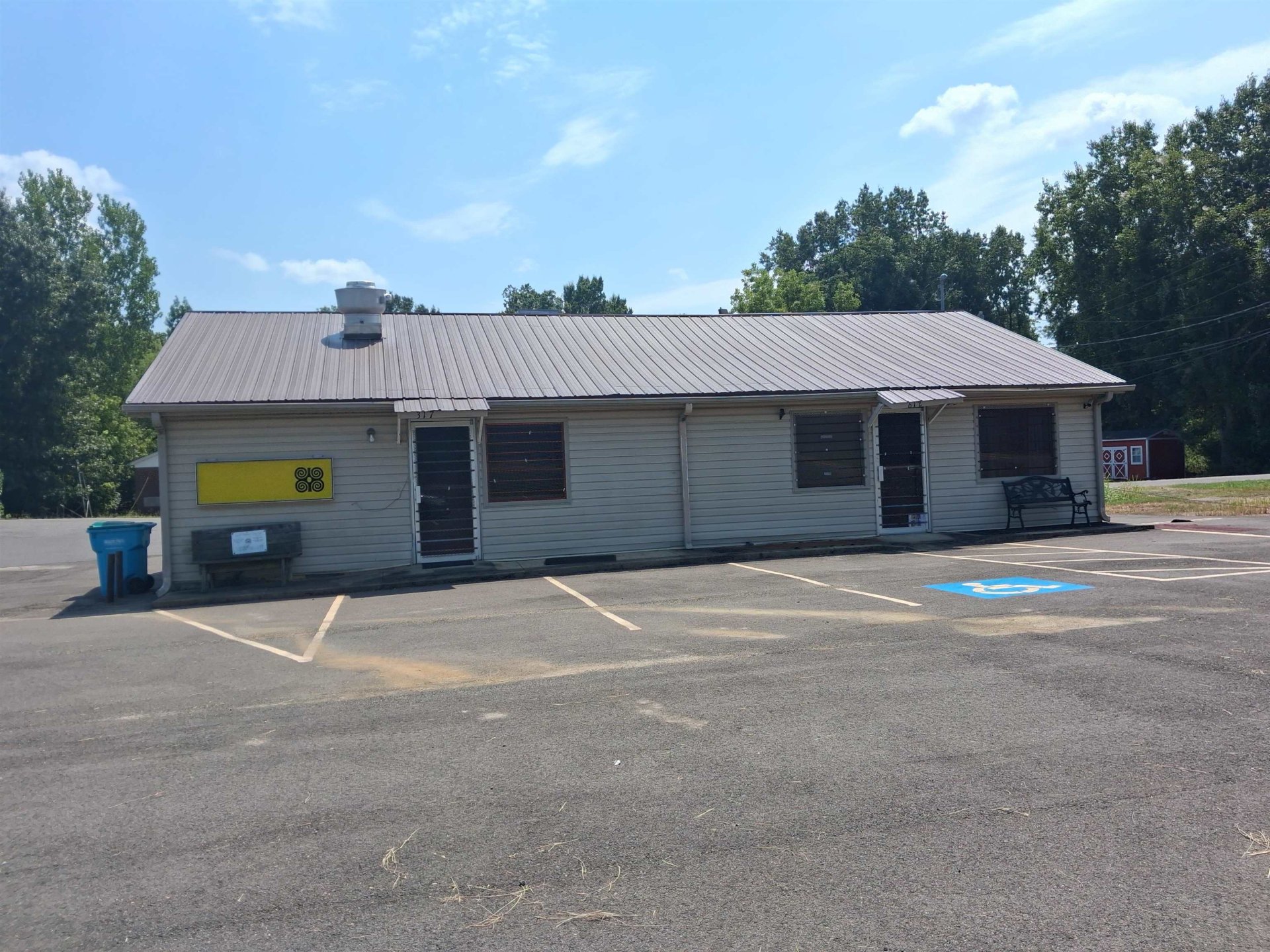 317 HWY 70 AVE E