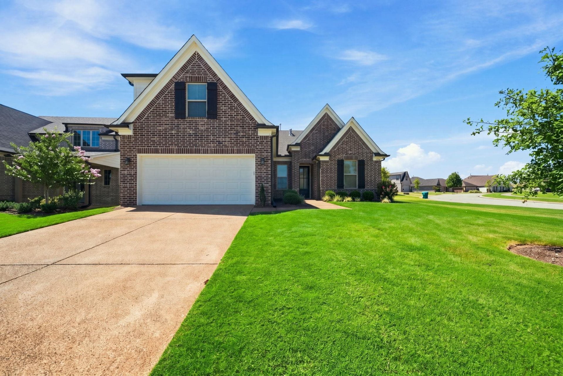 250 SAINT ANDREWS DR