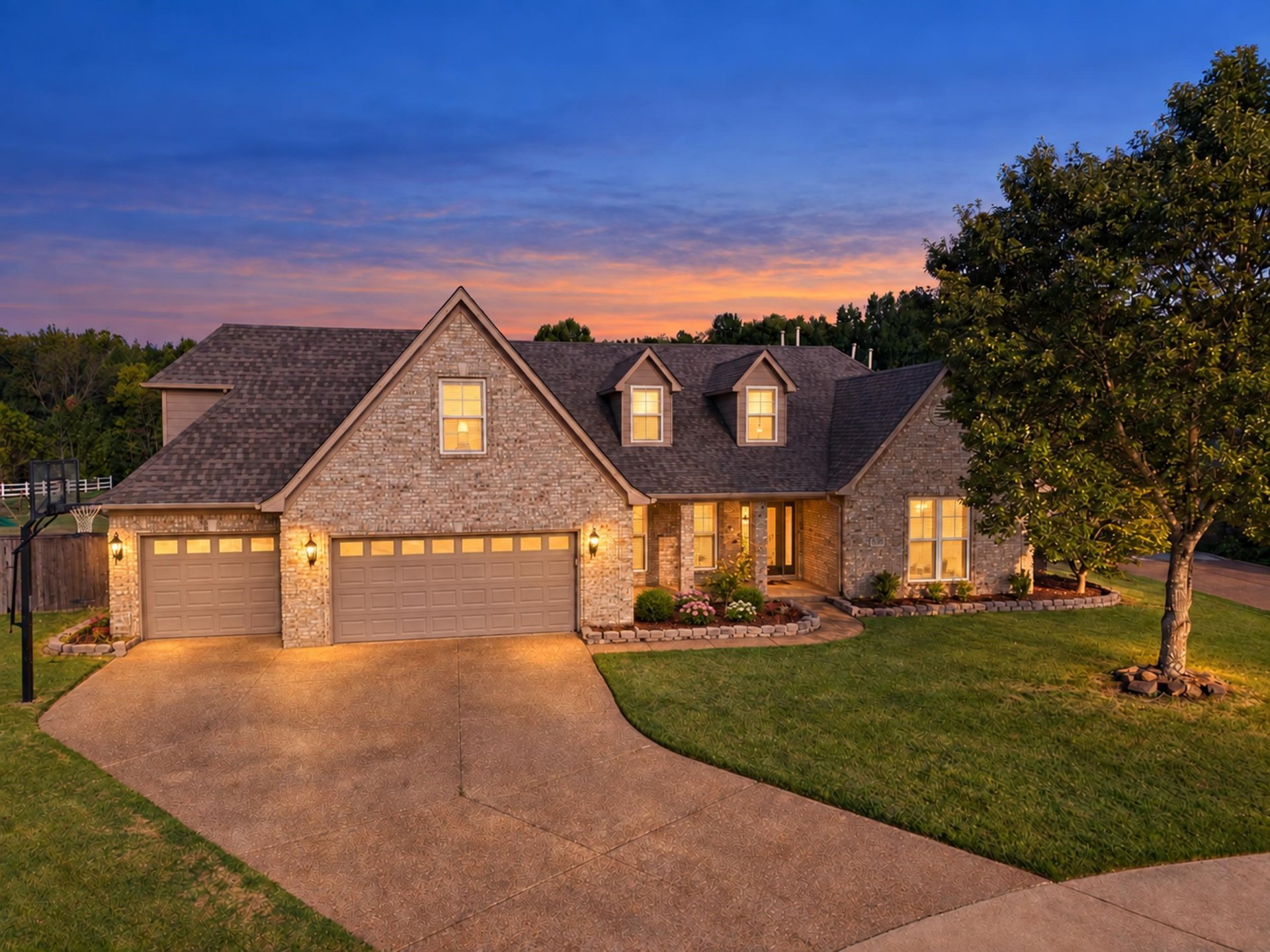 4626 CHARITY GLEN CV