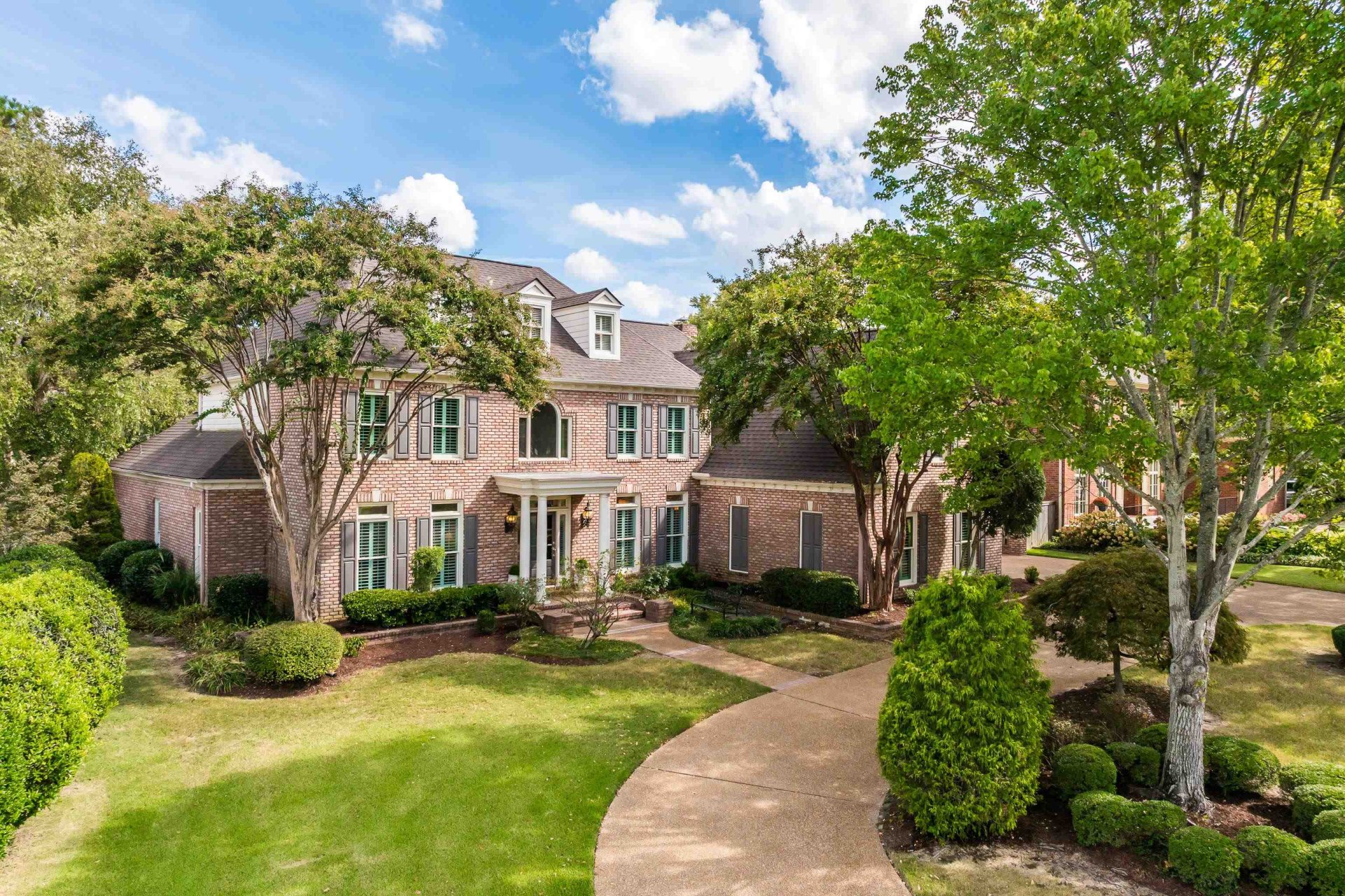 3256 DUKE CIR