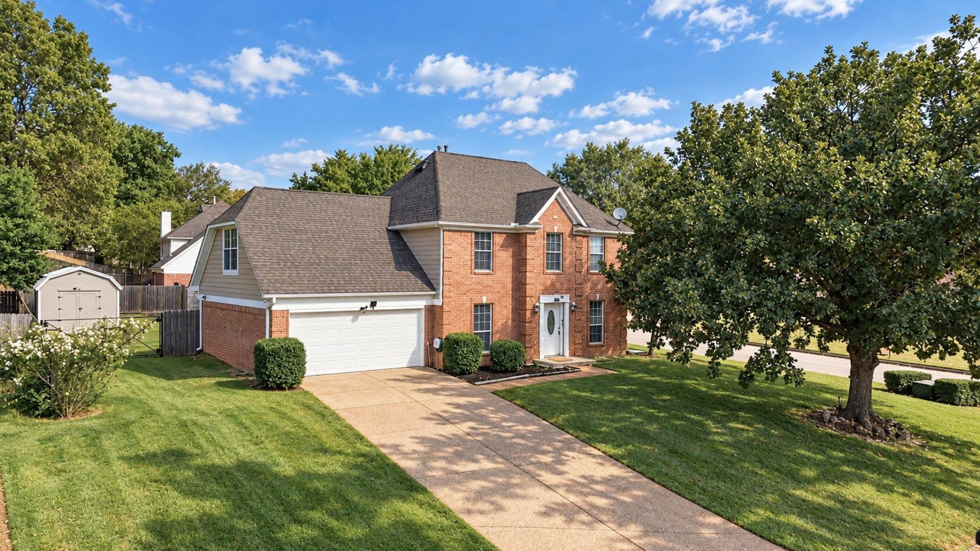 10 OAKSHIRE CV