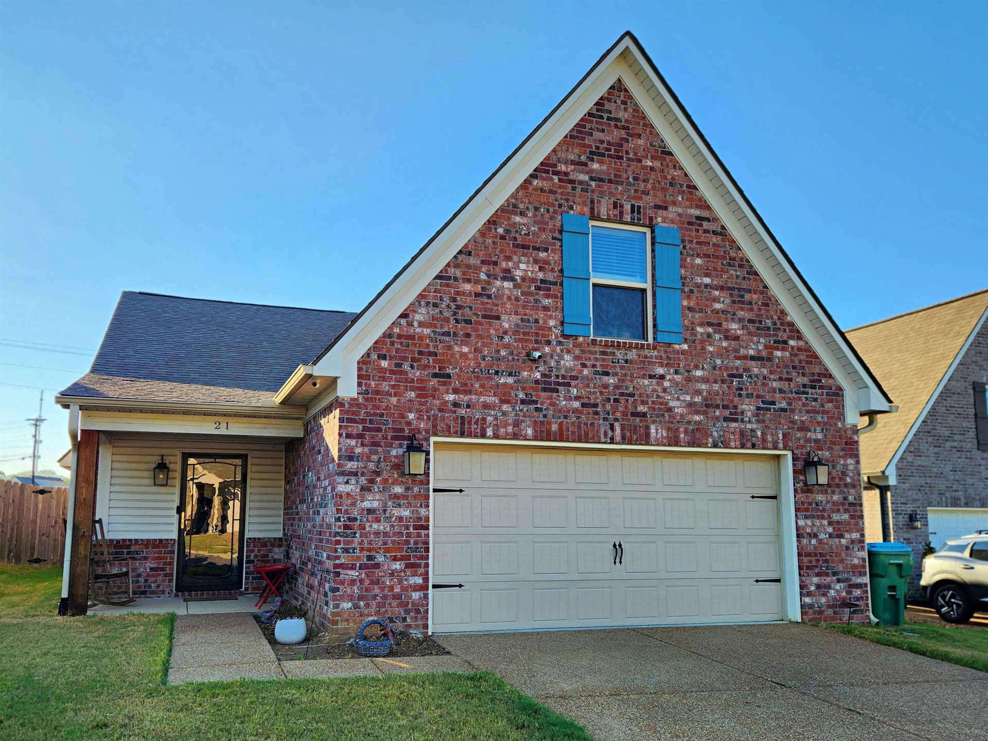 21 S MEADOWS CV