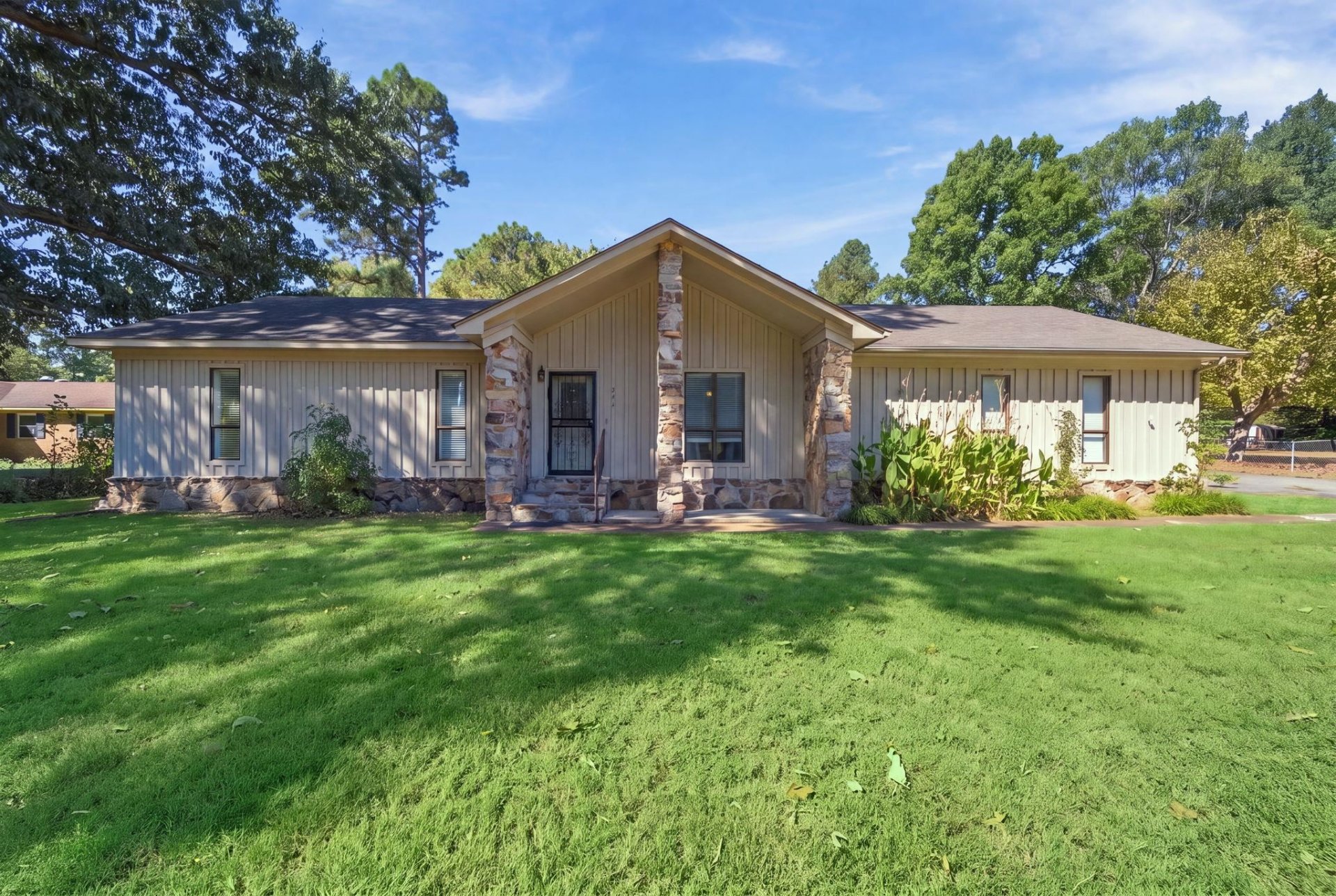 262 CHERYL ST