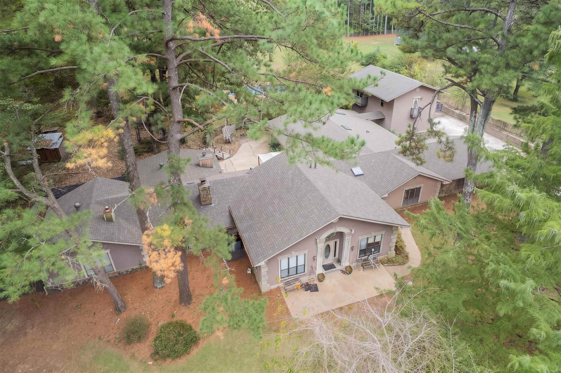 9391 GREEN KNOLL DR