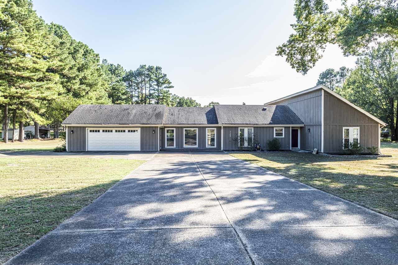 3149 LEO HOLLAND DR