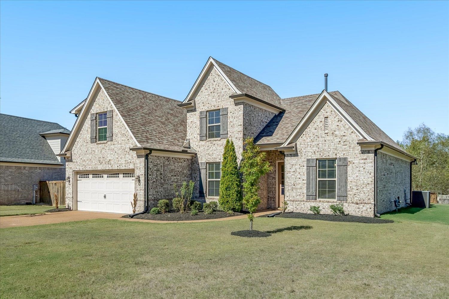 140 LAUREL GLEN DR