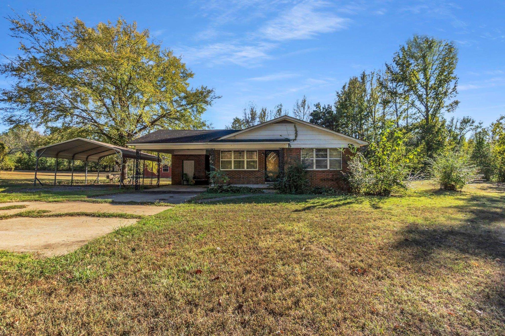 1171 DOUGLAS RD
